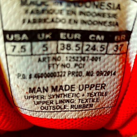 Man Made Upper Armour Gym Shoes - Picture 6 of 7